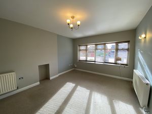 Lounge- click for photo gallery